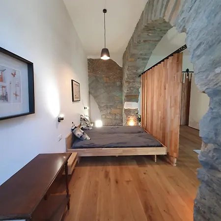 L'arco Living 5 * Триест