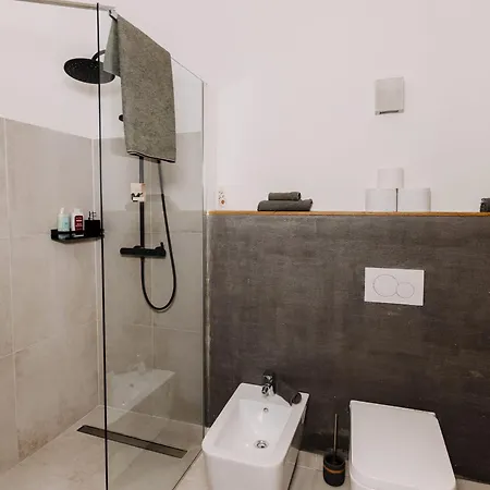 L'arco Living 5 דירה